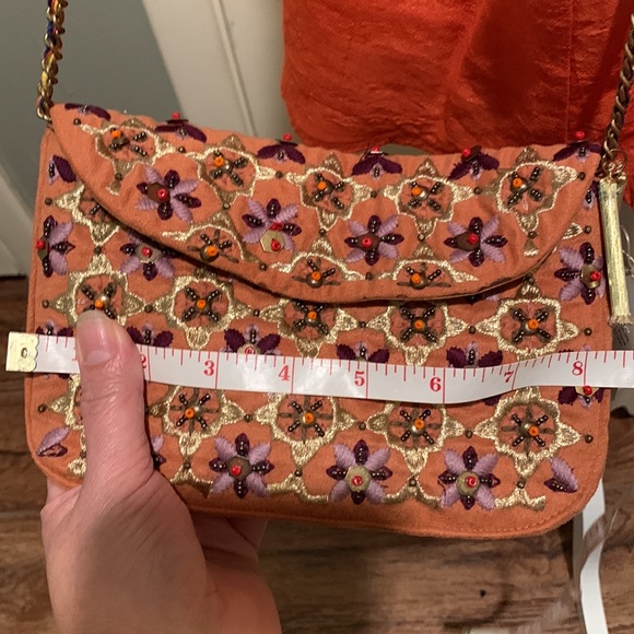 Cute fabric and bead purse - Picture 8 of 9